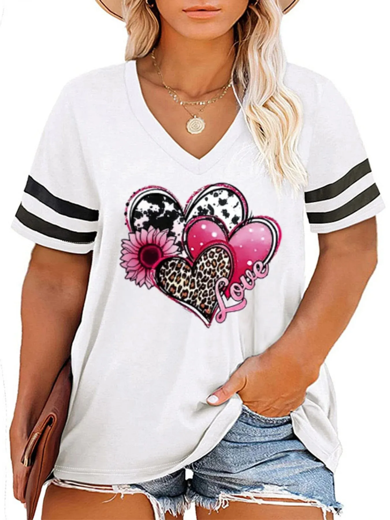 2024 Plus Size Spring/Summer New Love Print Casual Fashion Women's V-Neck Short-Sleeved Loose T-Shirt 5XL  6XL