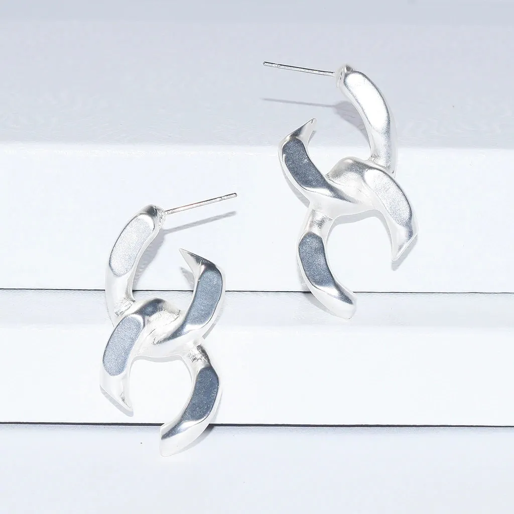 Chunky curb link earring