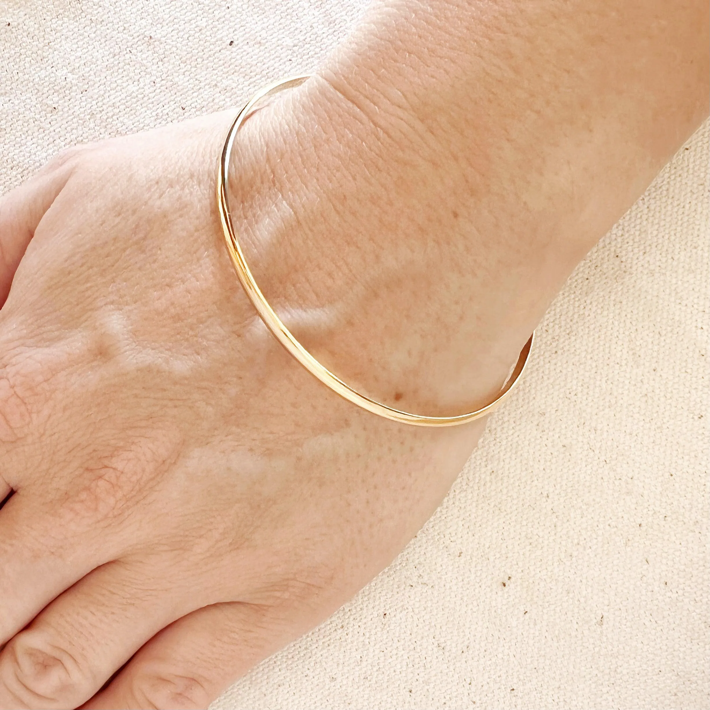 Plain 18k Gold Filled Classic Bangle