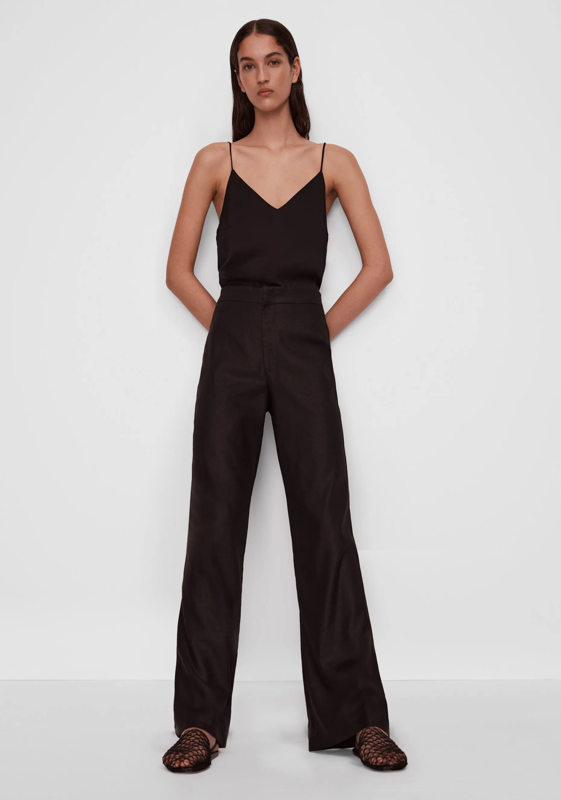 Rosie Pant_Black