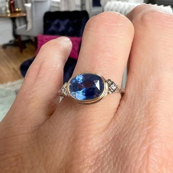 Vintage Oval Sapphire Filigree Ring